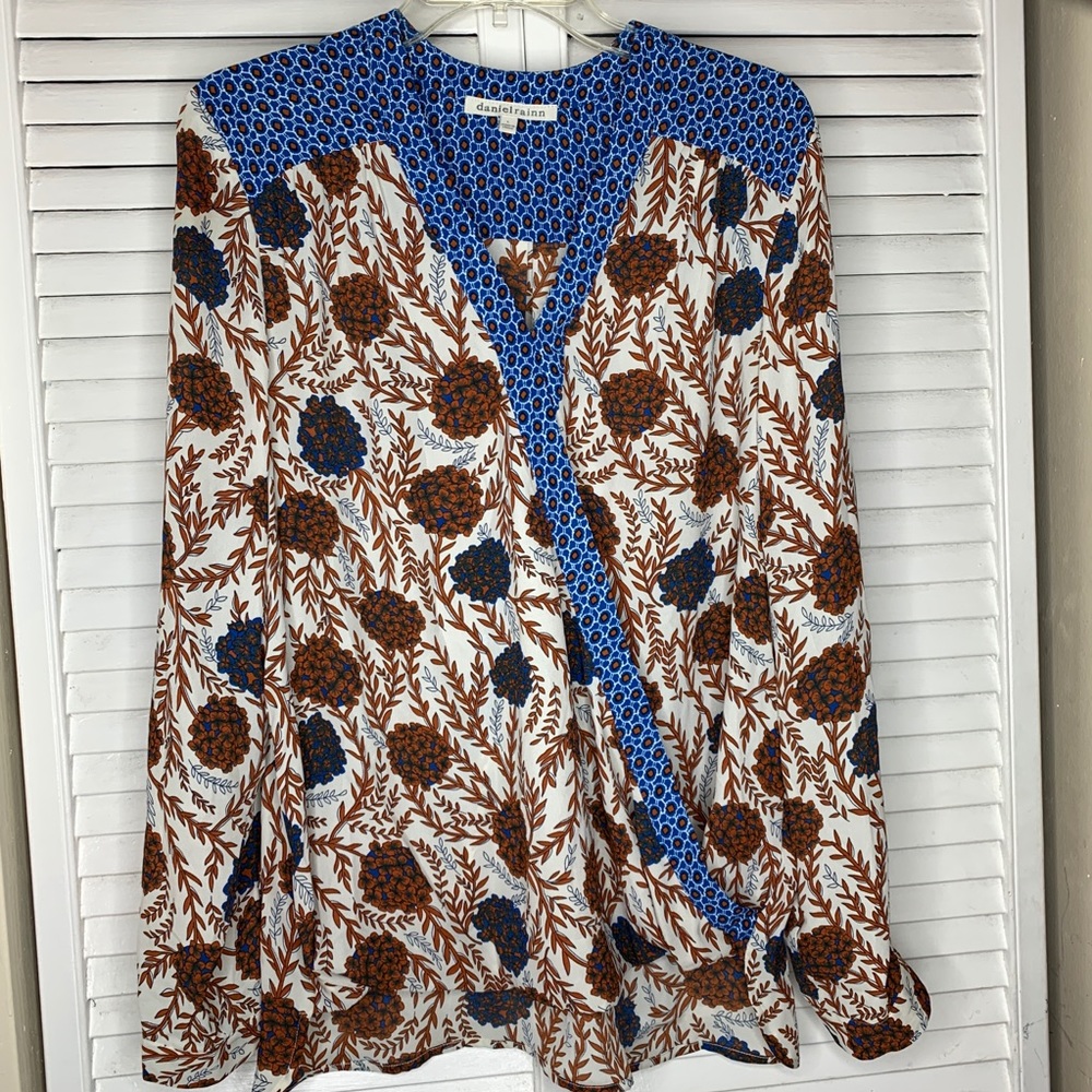 Cute Shirt Alert - Wear with your favorite jeans!